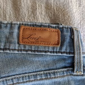 Levi's skinny boot size 28
